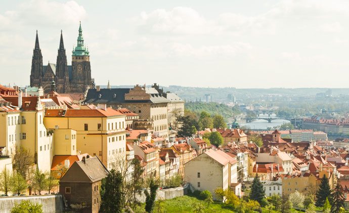 Vista do castelo de Praga a partir do mirante do Mosteiro de Strahov