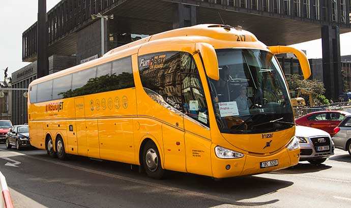 Ônibus RegioJet em Praga