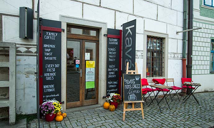 Café do Centro de Arte Egon Schiele, em Cesky Krumlov