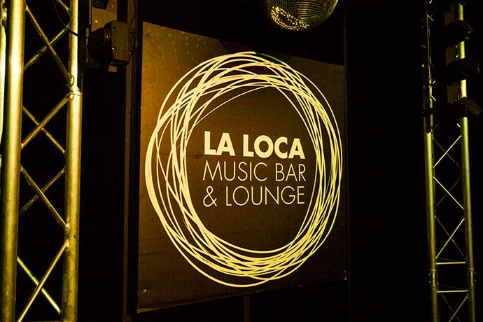 Baladas em Praga: La Loca