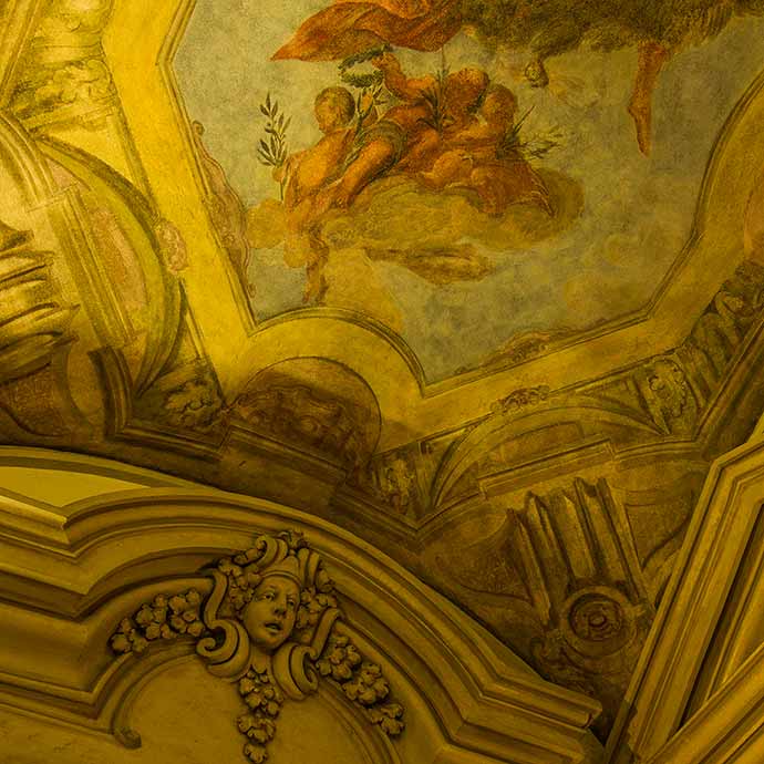 Barroco em Praga: teto do Palácio Clam-Gallas