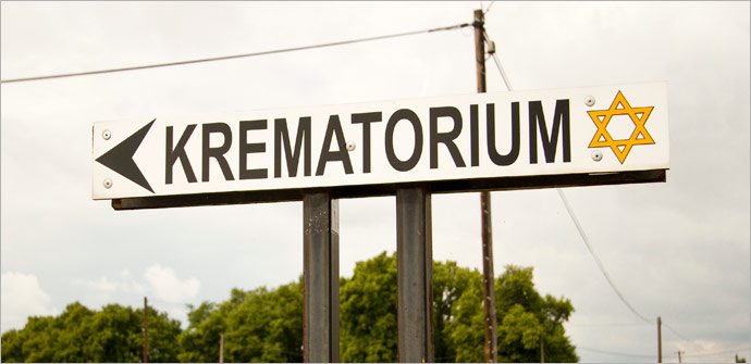 Placa indicando o antigo crematório, em Terezín