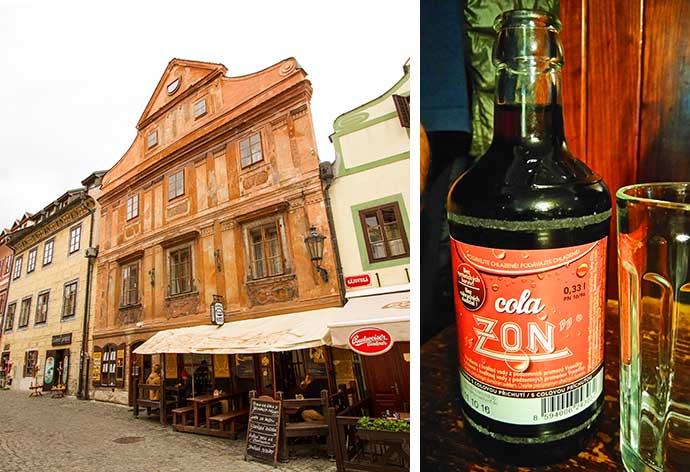 Restaurante Na Louži e garrafa de Cola Zon, em Cesky Krumlov