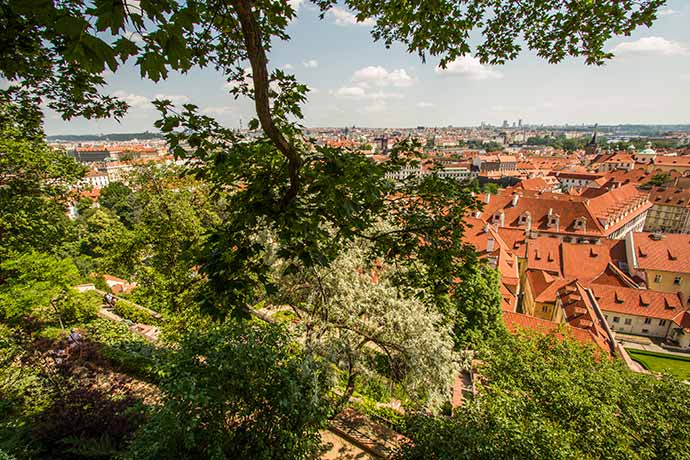 Jardins de Praga: os Jardins Embaixo do Castelo vistos dos Jardins do Sul do Castelo