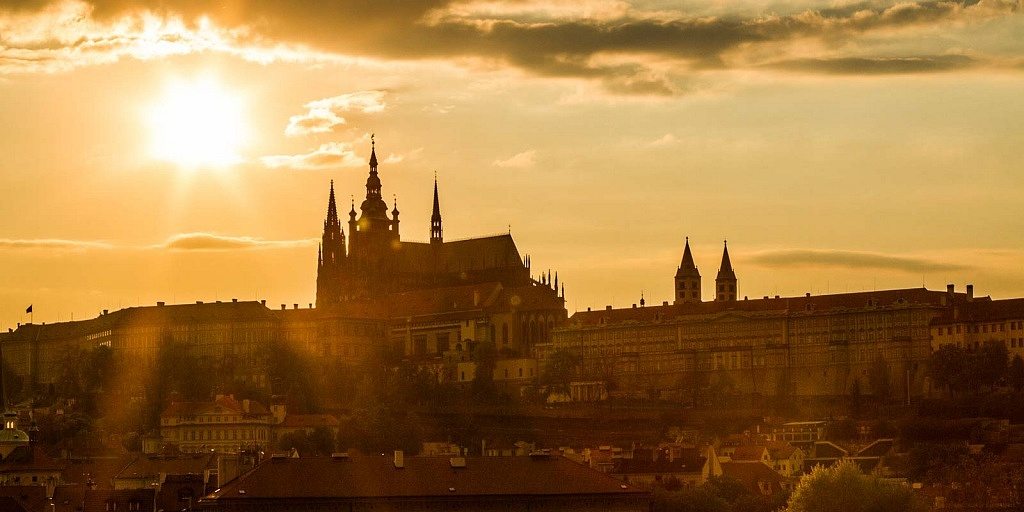 Castelo de Praga no por do sol