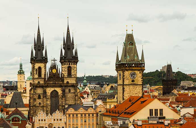 Torre Astronômica de Praga: vista para a Praça da Cidade Velha